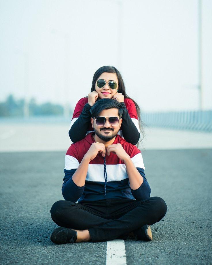 Couple Pre Wedding Photography Pose