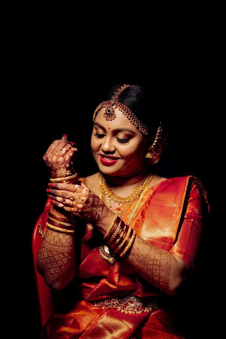 Couple Indian Wedding Photography Pose