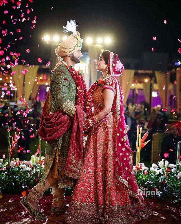 Couple Indian Wedding Photography Pose