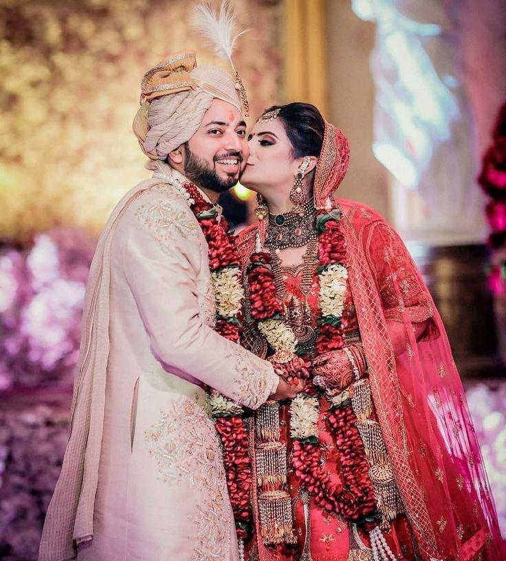 Couple Indian Wedding Photography Pose