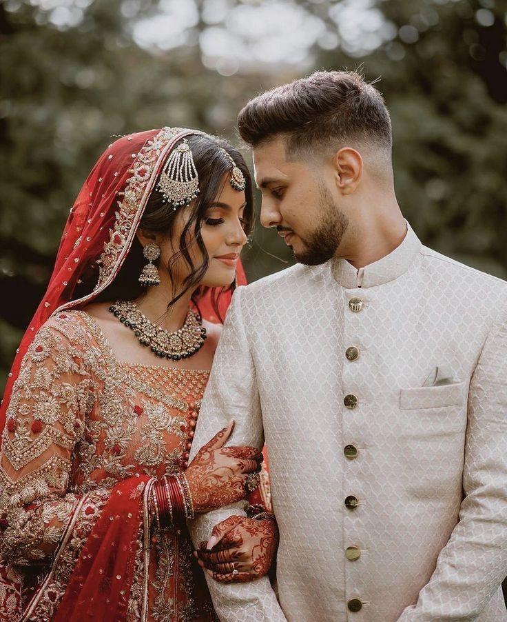 Couple Indian Wedding Photography Pose