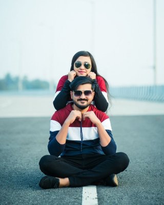 Couple Pre Wedding Photography Poses