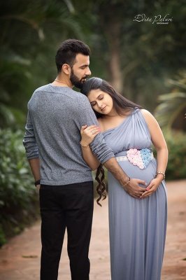 Pregnancy Photography Pose