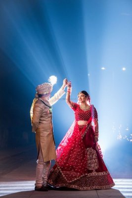 Couple Indian Wedding Photography Pose