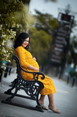 Pregnancy Photography Pose