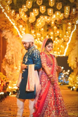 Couple Indian Wedding Photography Pose