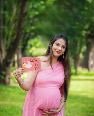 Pregnancy Photography Pose